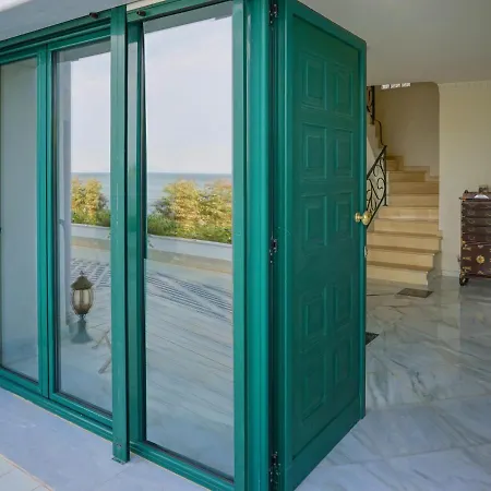 Villa Windgates