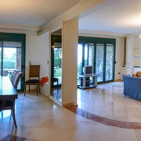 Villa Windgates