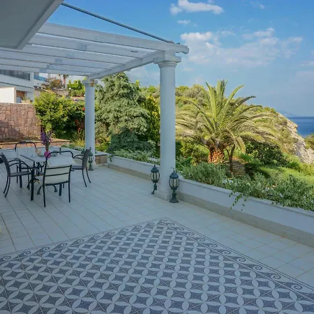 Windgates Villa
